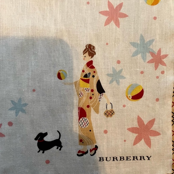 Burberry story Asian scarf NWOT very Rare - Picture 7 of 11